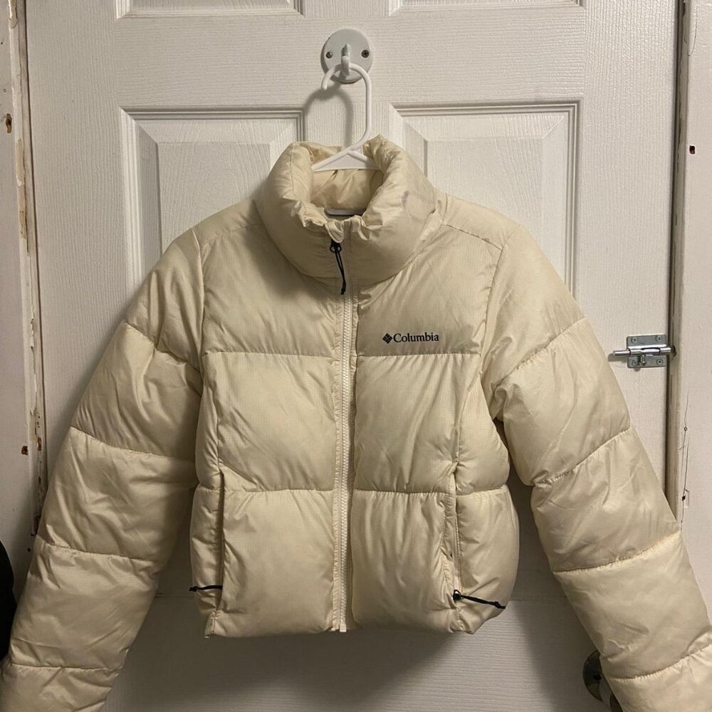 Columbia Puffect cropped jacket in cream